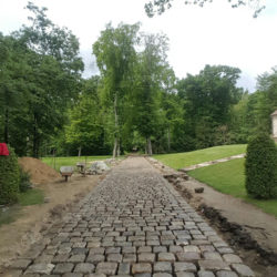 [3259] - allée carrossable en pavés de grès anciens